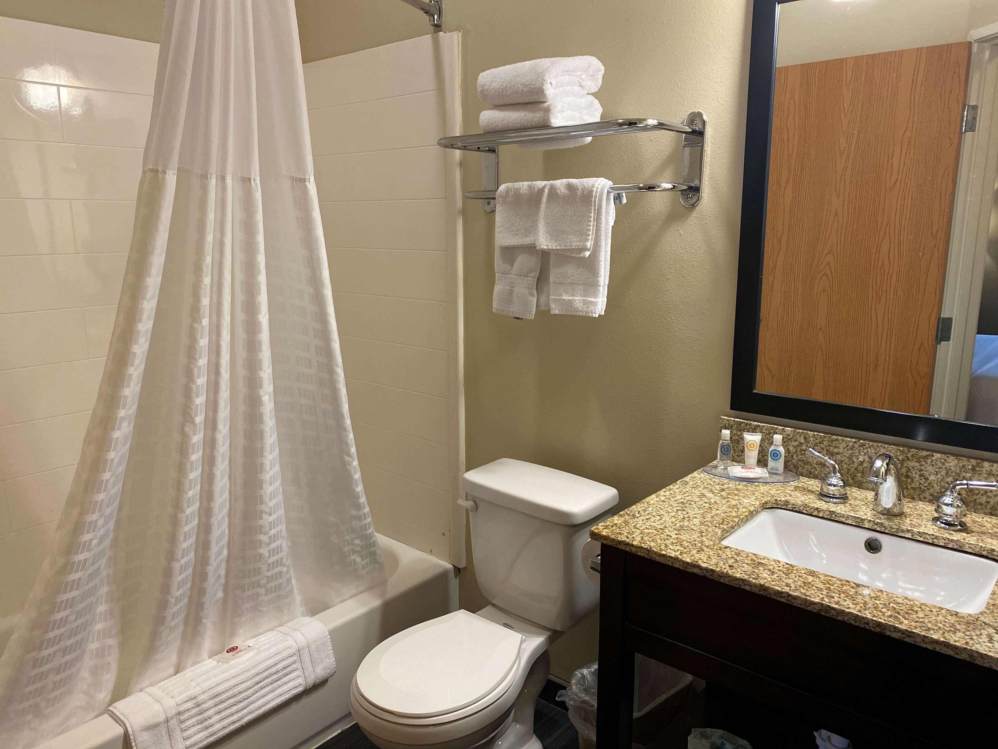 Surestay Plus By Best Western Jonestown Lebanon Valley Exterior foto